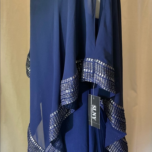 SLNY Navy Blue Dress Size 16.Cut a striking silhouette in SL Fashions' alluring - Picture 14 of 16
